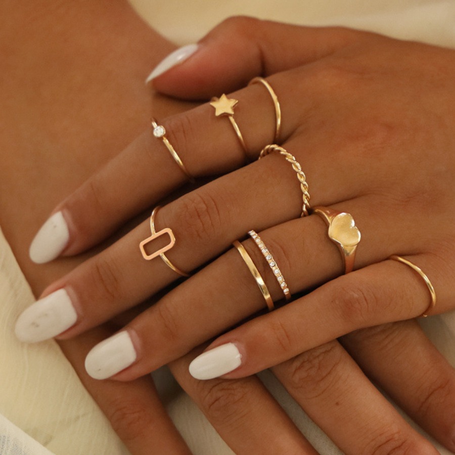 

Lovely Casual Star Gold 8-piece Ring
