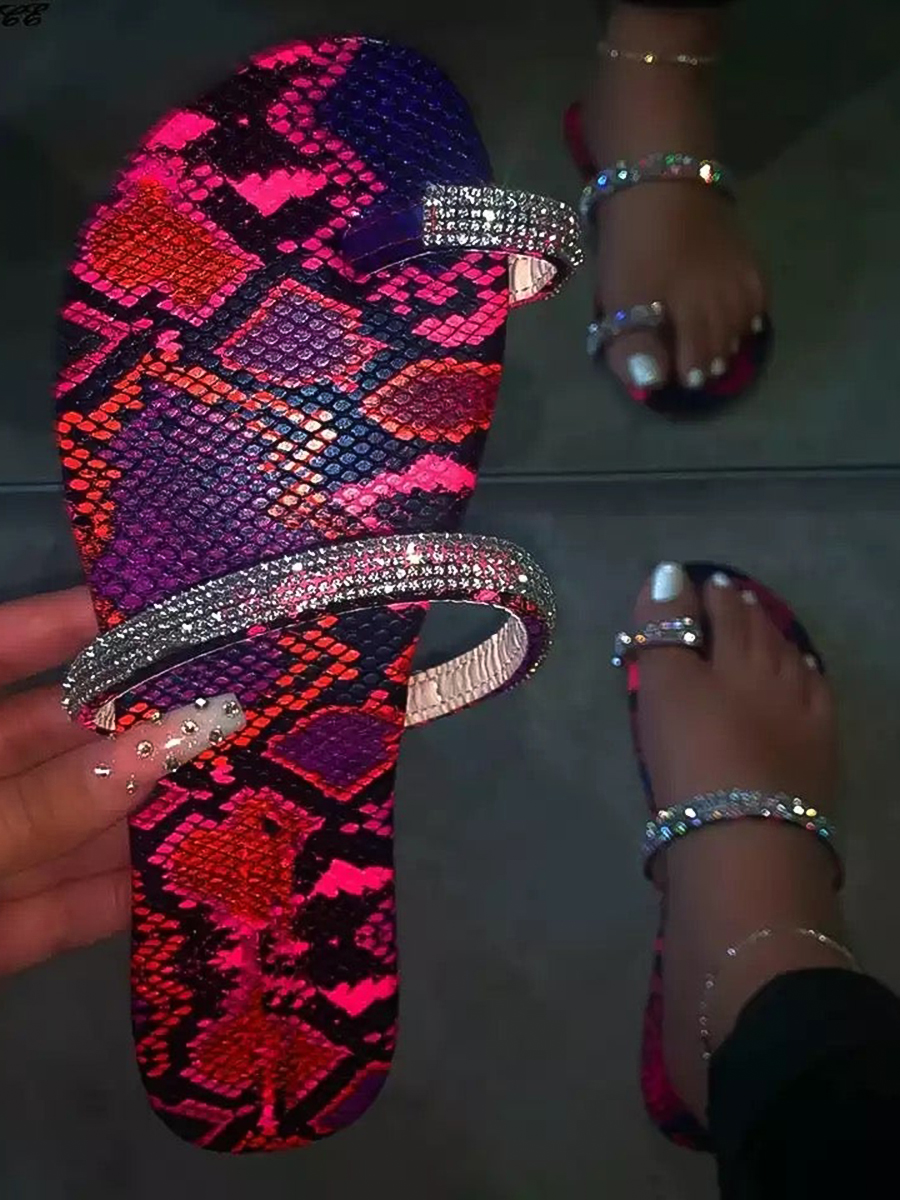 

Lovely Casual Cobra Print Sequined Sandals