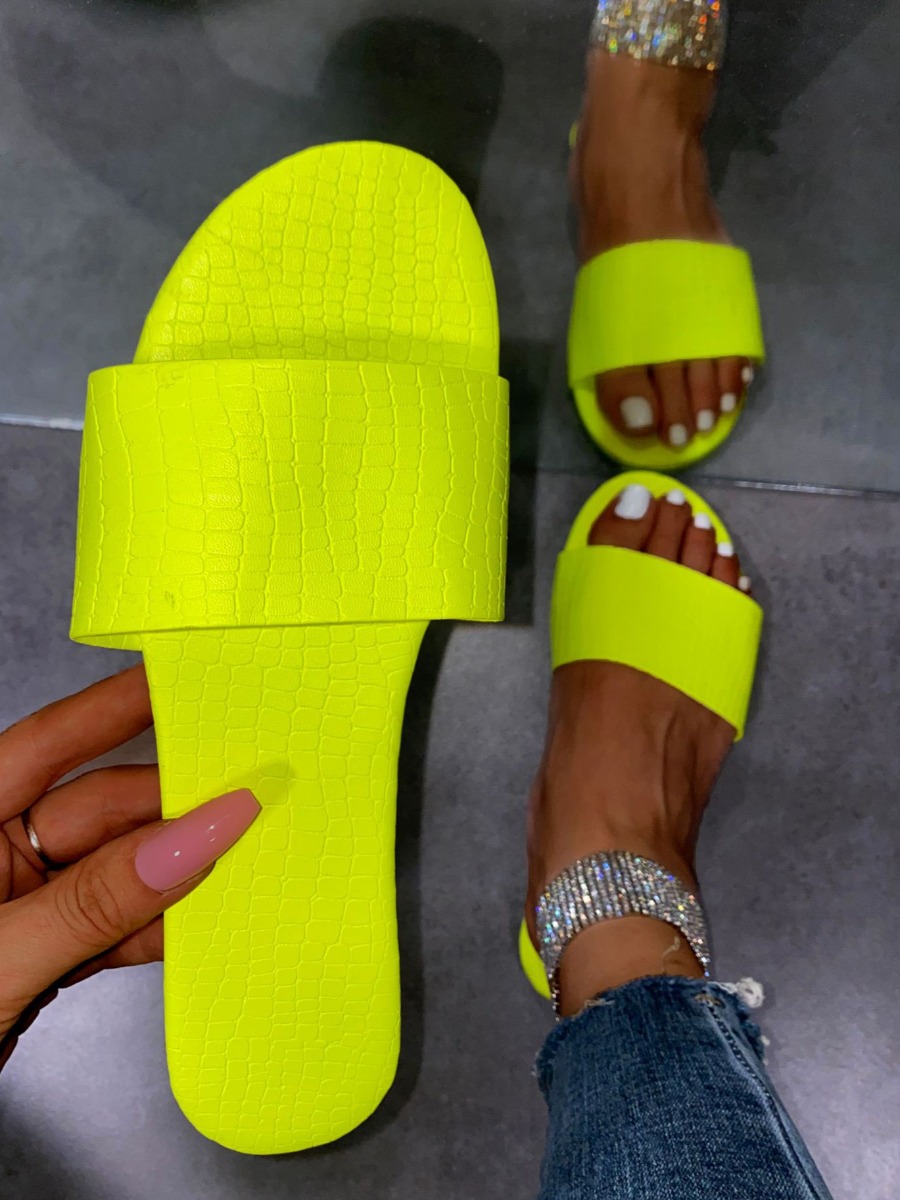 

LW Casual Round Toe Green Slippers