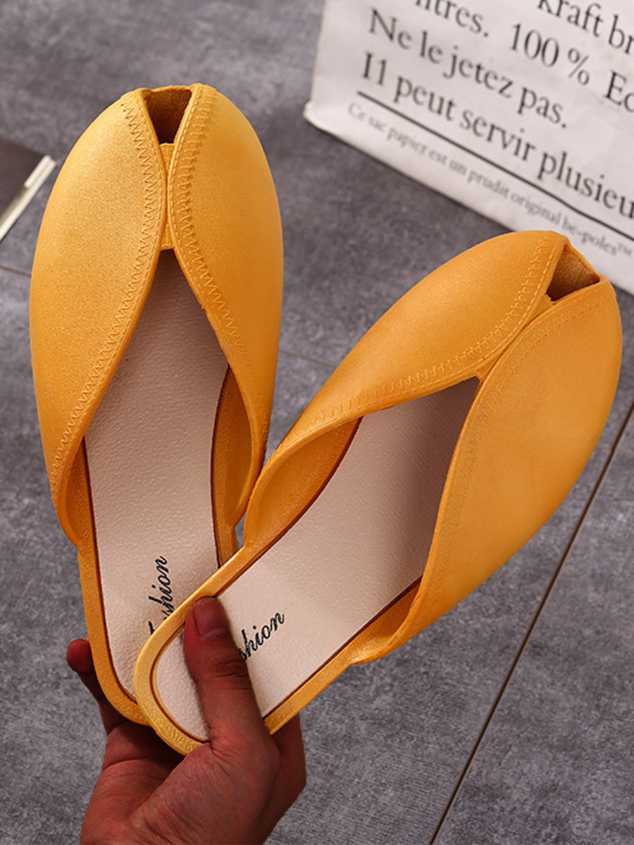 

Lovely Casual Round-toe Hollow-out Yellow Slippers