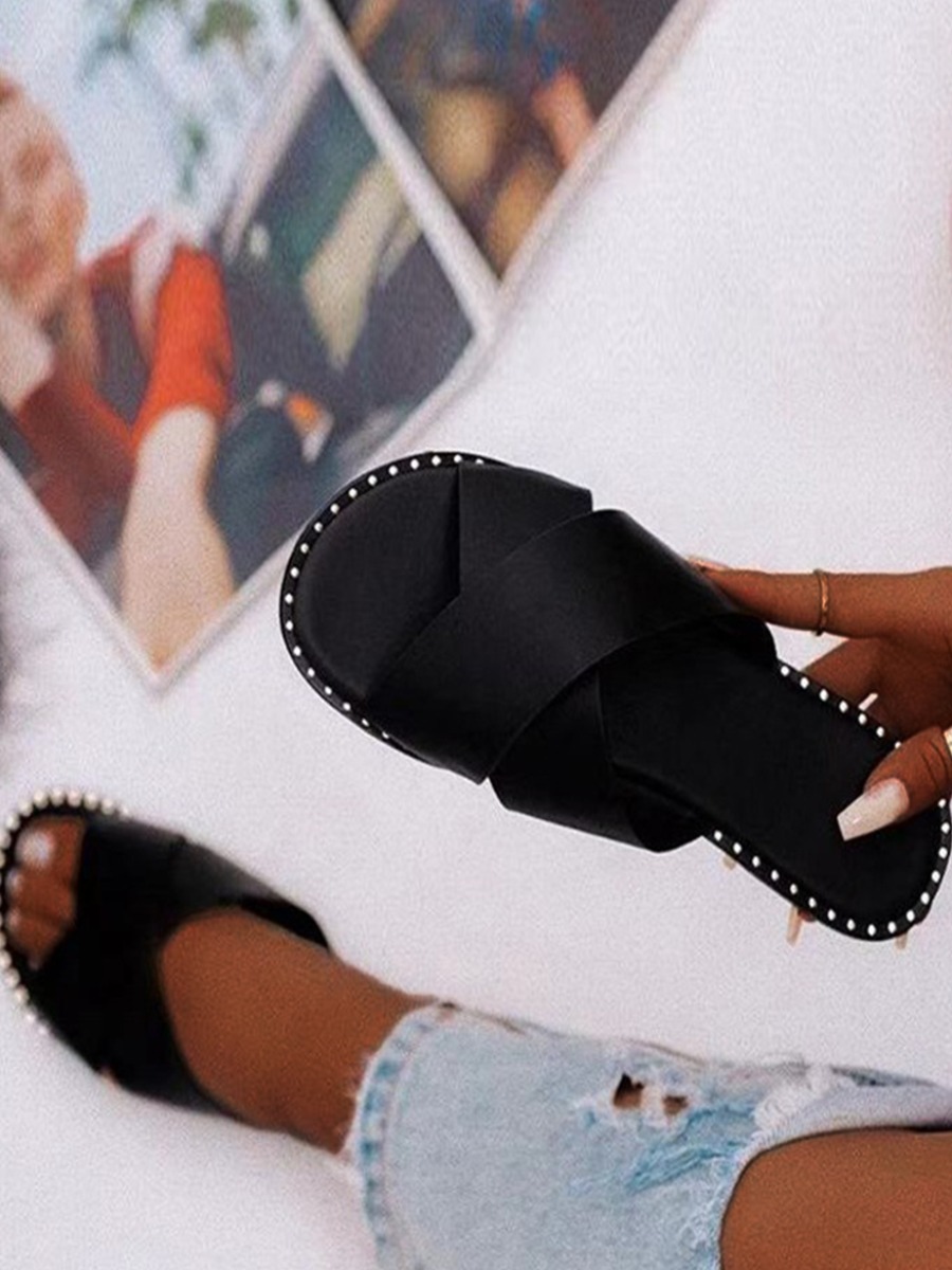 

Lovely Casual Criss Cross Black Slippers