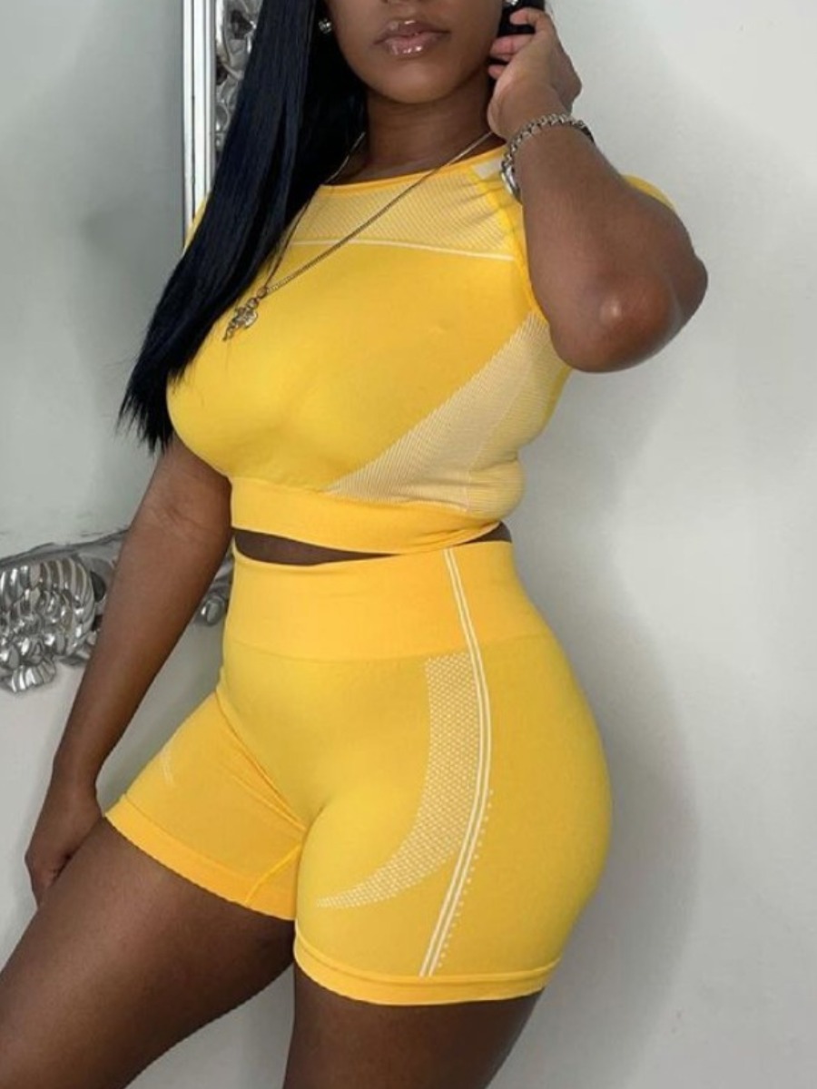 

Lovely Sporty O Neck Color-lump Yellow Yoga Two Piece Shorts Set