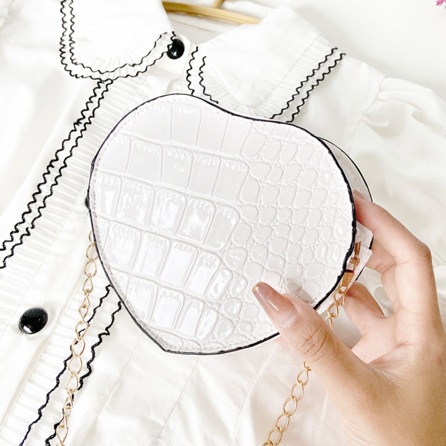 

Lovely Street Heart-shaped Chain Strap White Crossbody Bags