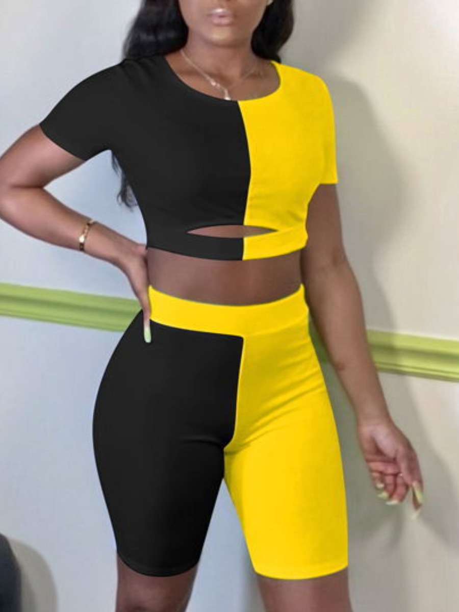 

Lovely Sporty O Neck Color-lump Hollow-out Black Two Piece Shorts Set