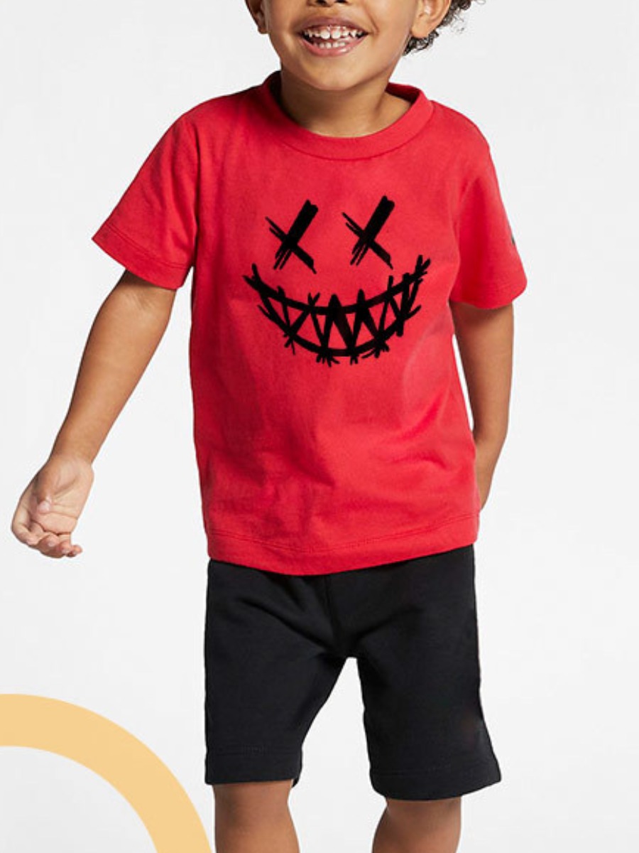 

Lovely Boy Casual Graffiti Print Drawstring Red Two Piece Shorts Set