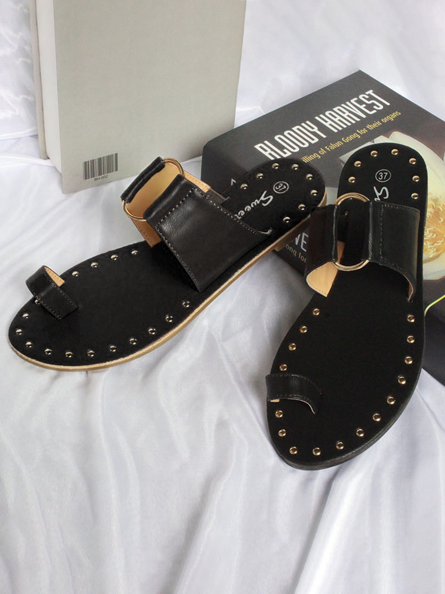

Lovely Casual Metal Ring Decoration Black Slippers