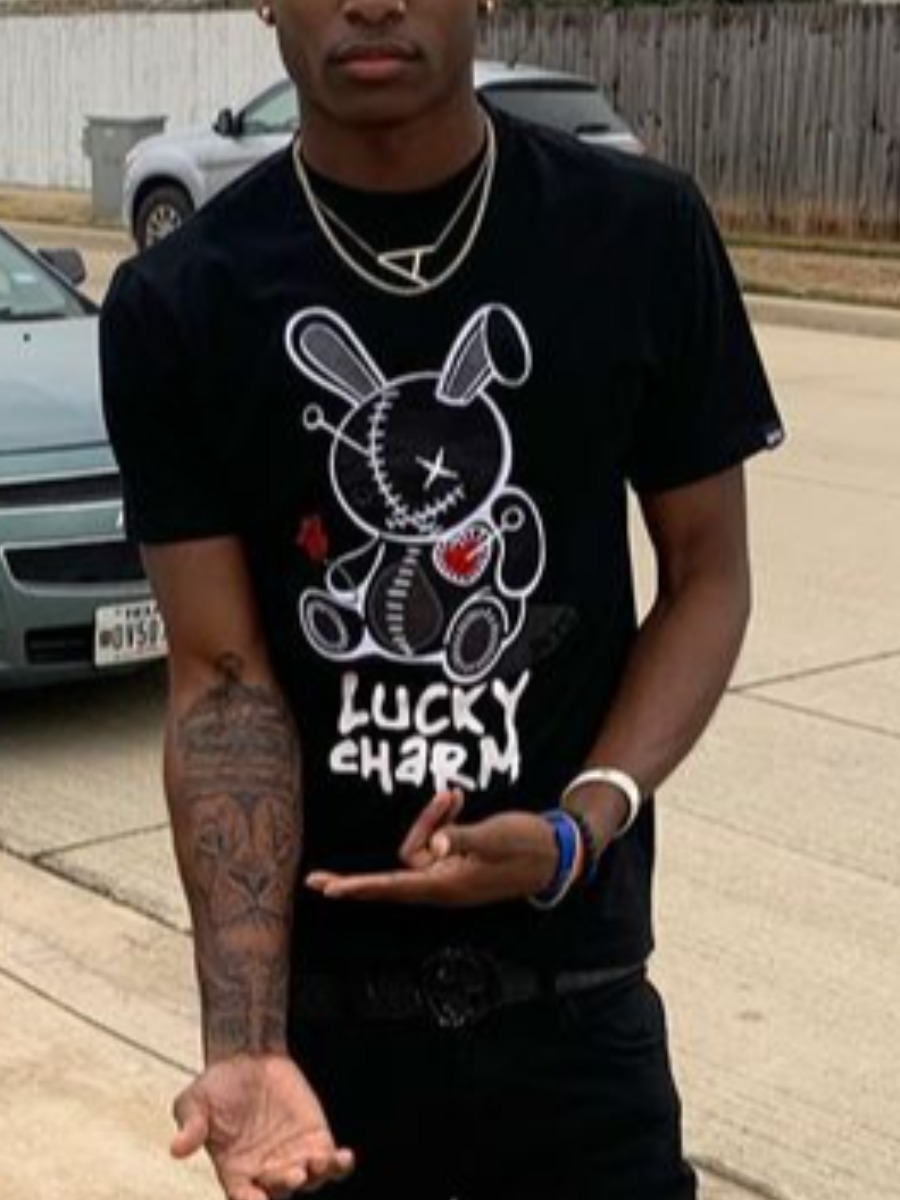 

Lovely Men Casual Cartoon Letter Print Black T-shirt