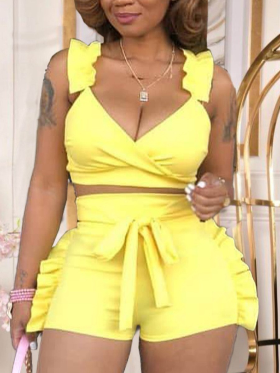 

Lovely Plus Size Sweet Bandage Flounce Design Yellow Two-piece Shorts Set