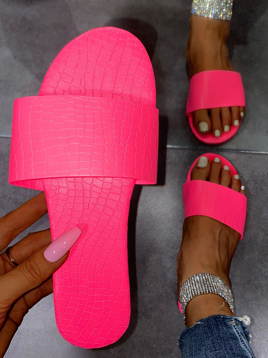 

Lovely Casual Round-toe Rose Red Slippers