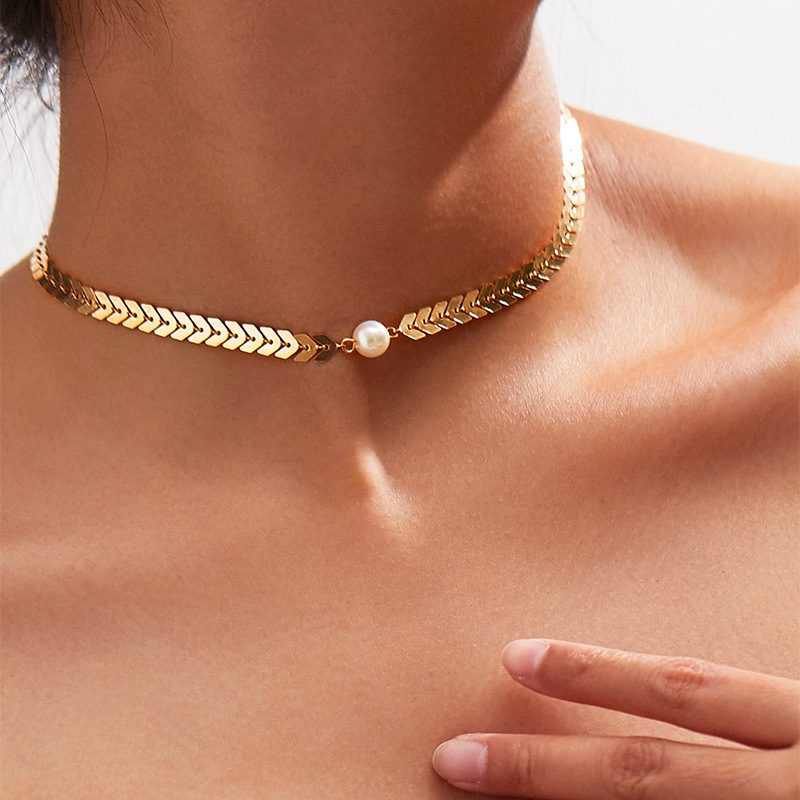 

Lovely Casual Fish Scale Gold Necklace