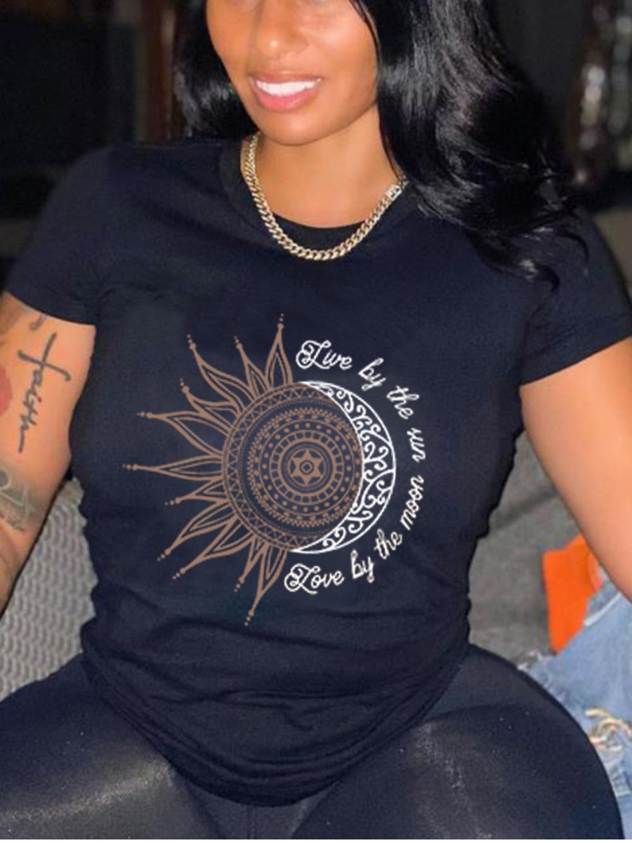 

Lovely Street O Neck Letter Print Black T-shirt
