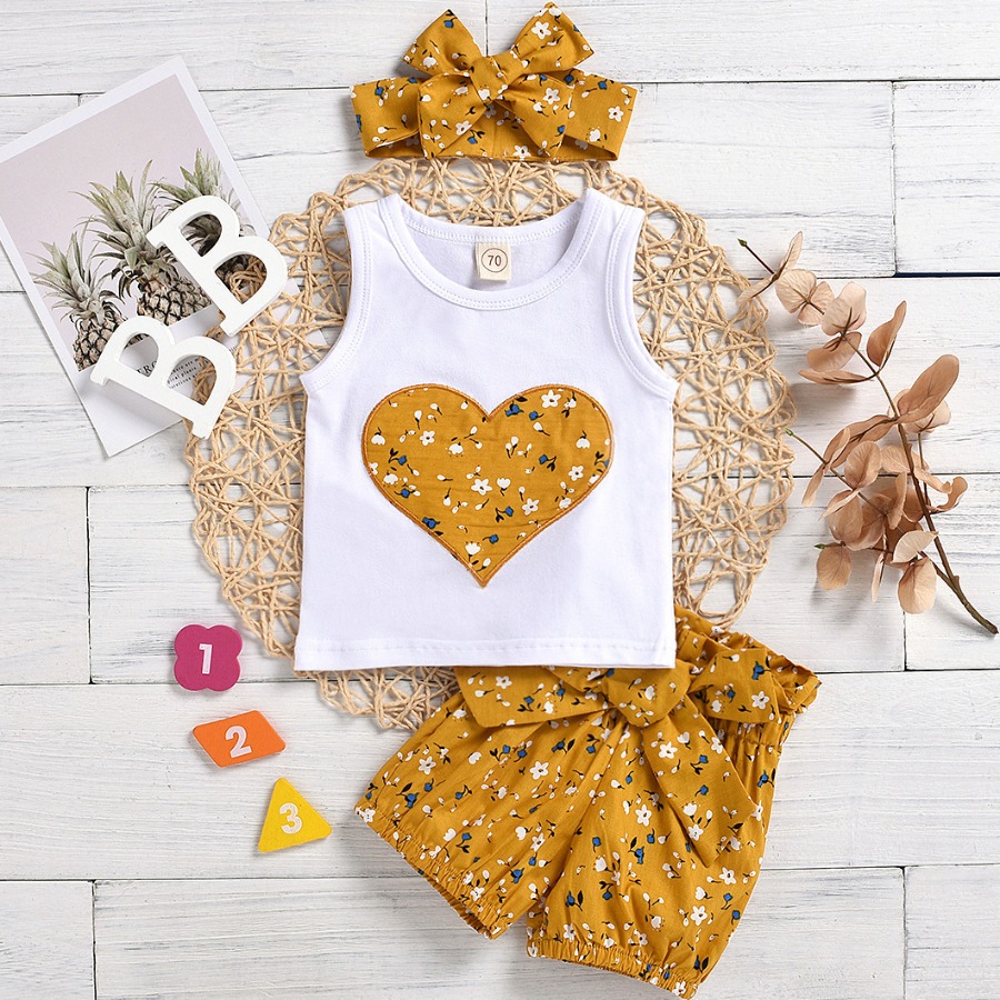 

Lovely Girl Casual Heart Print Bow-tie Decor Yellow Two Piece Shorts Set(With Headband)