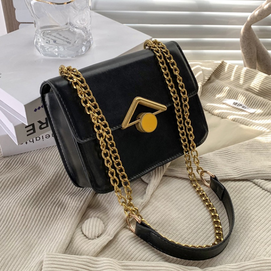 

Lovely Casual Chain Strap Black Crossbody Bag