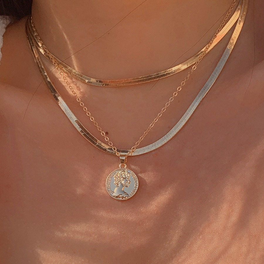 

LW Casual Coin Decoration Gold Multilayer Necklace