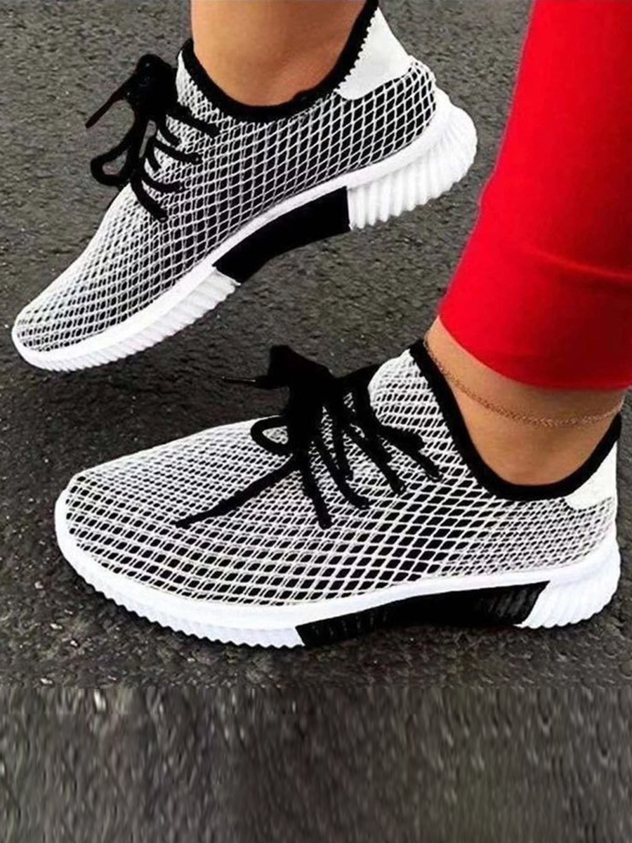 

Lovely Sporty Round-toe Black Sneakers