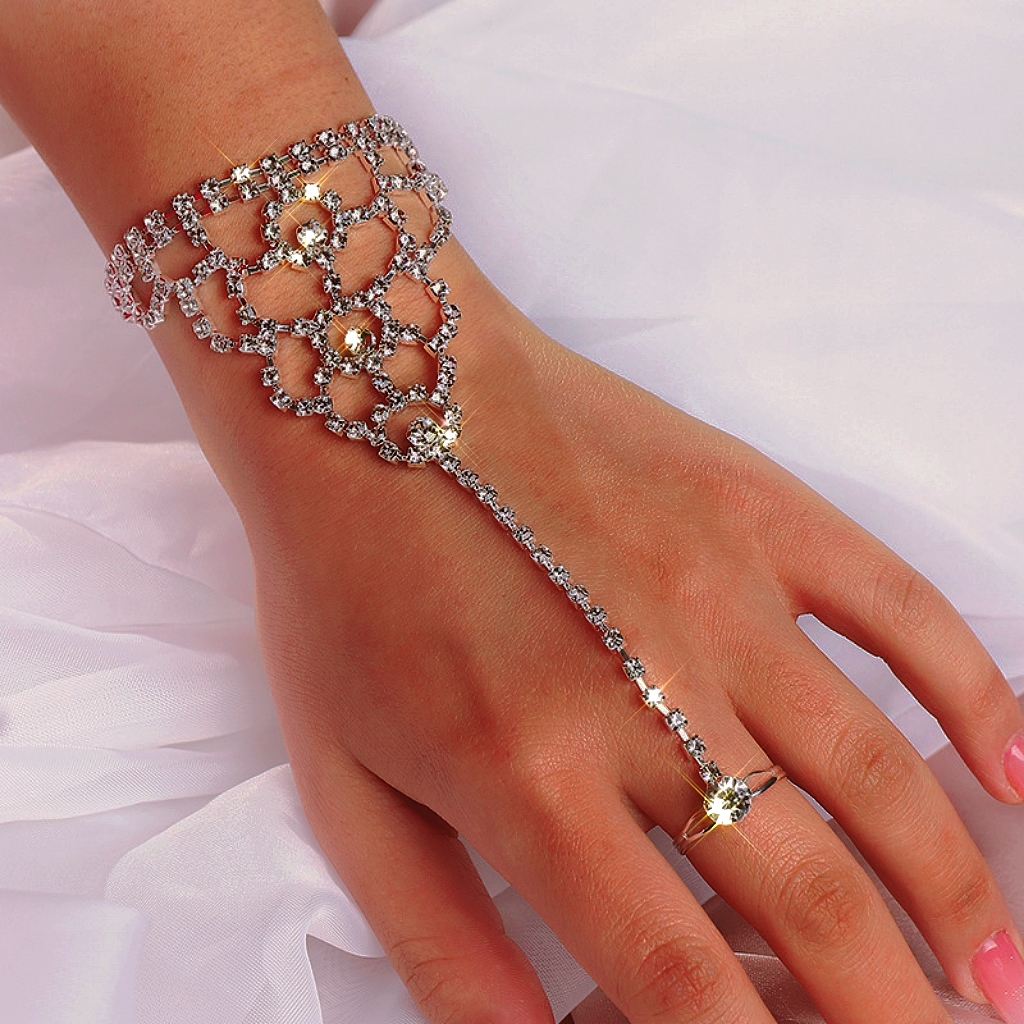 

LW Street Sequined Hollow-out Silver Bracelet