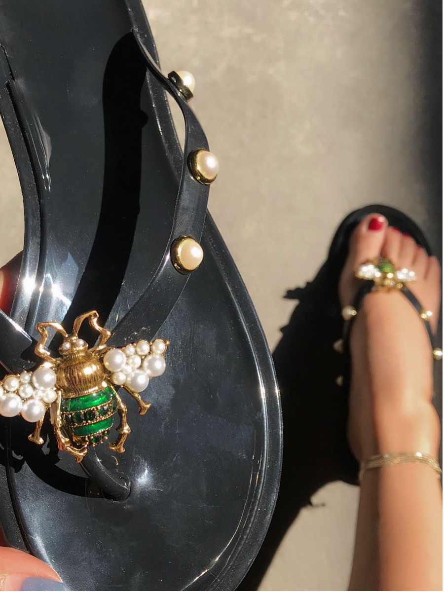 

Lovely Casual Pearl Decoration Black Slippers