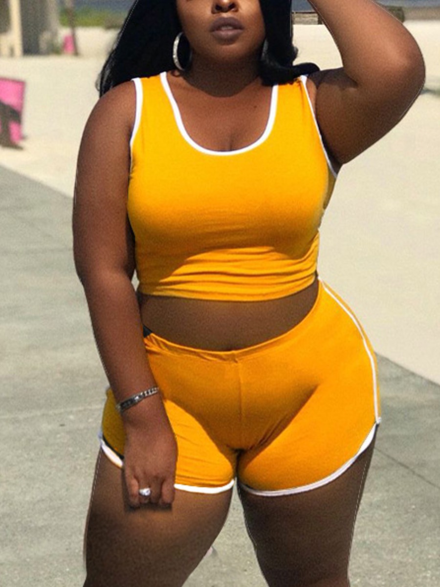 

Lovely Plus Size Sporty U Neck Striped Yellow Two-piece Shorts Set