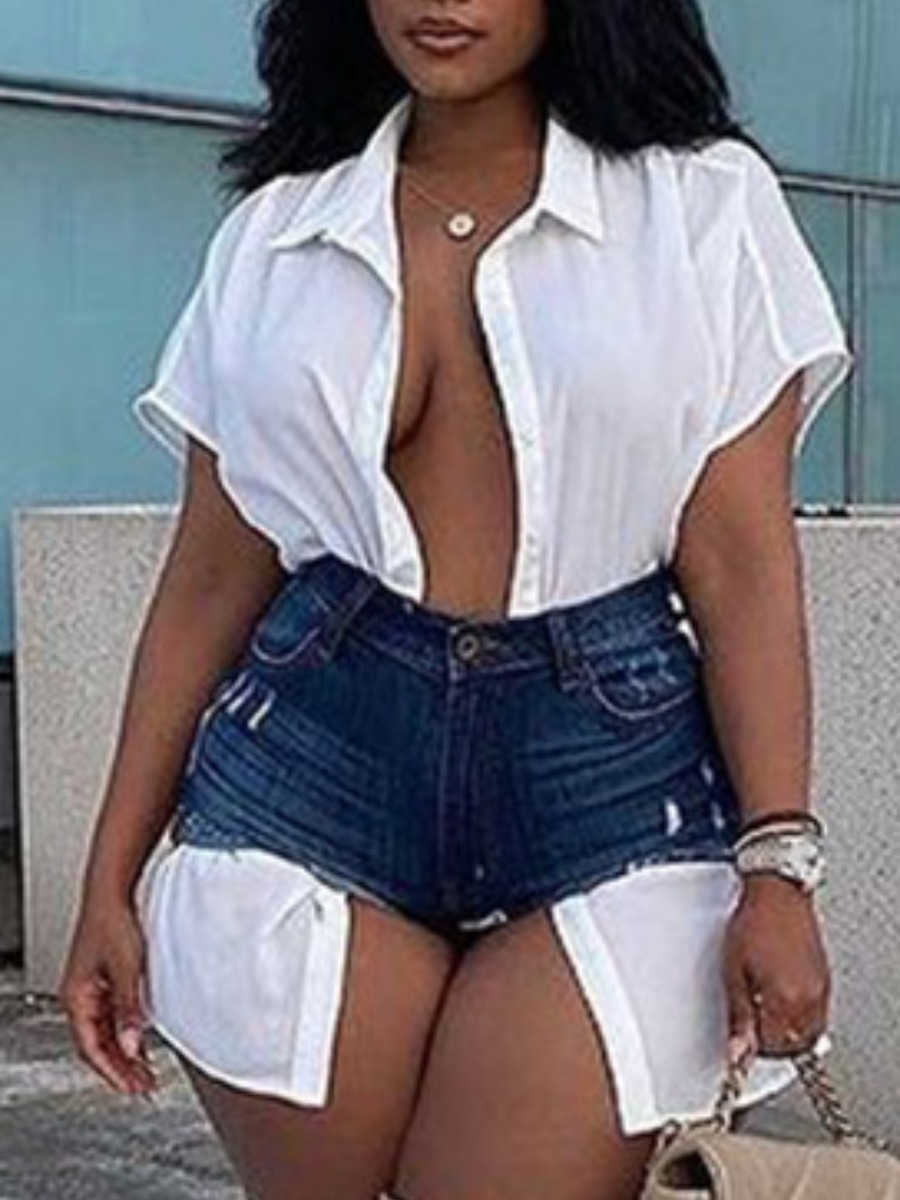 

Lovely Street Turndown Collar Button Design White Blouse