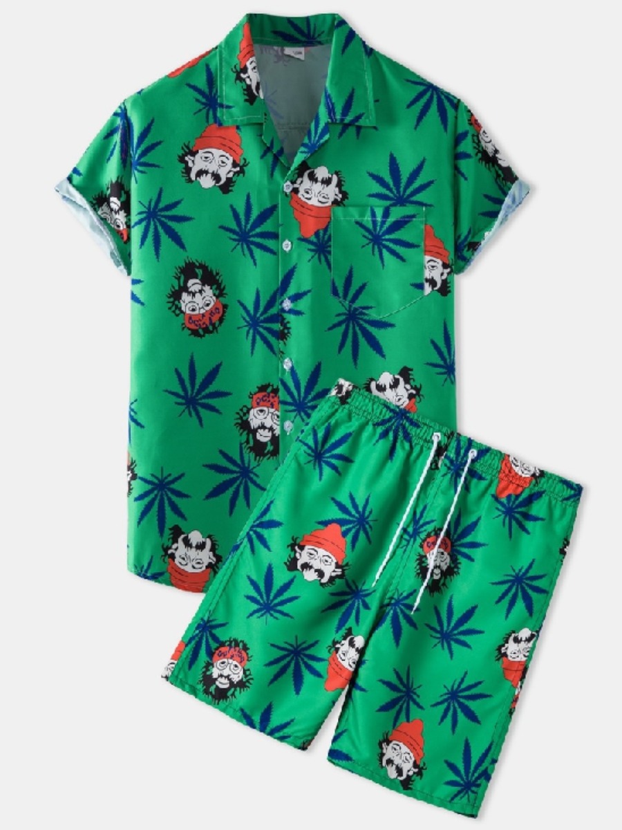 

Lovely Men Casual Cartoon Floral Print Green Two Piece Shorts Set