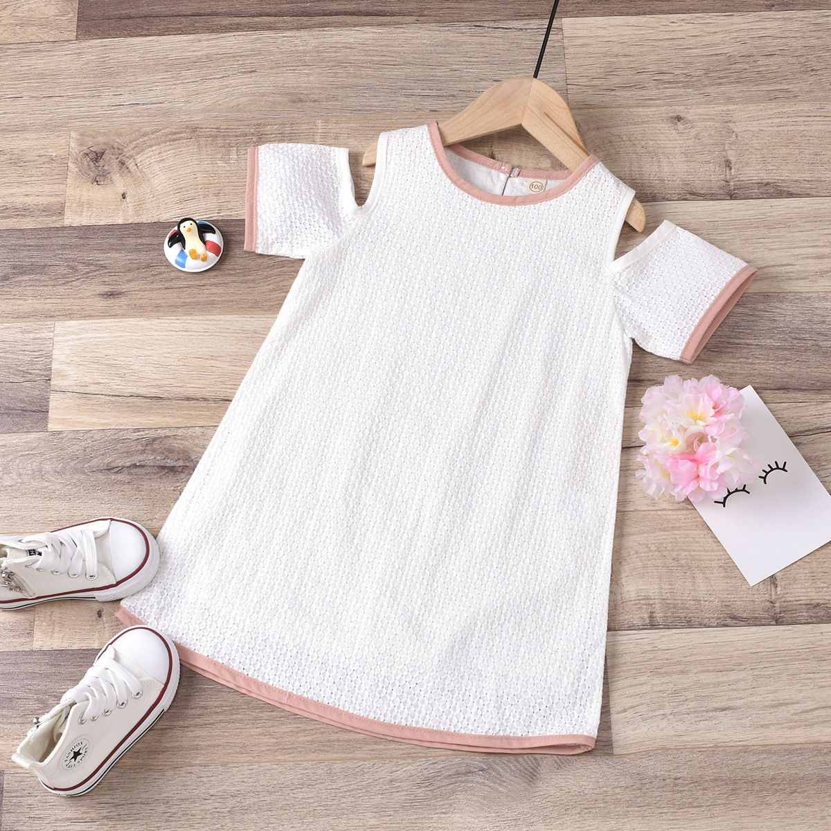 

Lovely Girl Casual O Neck Hollow-out White Knee Length Dress