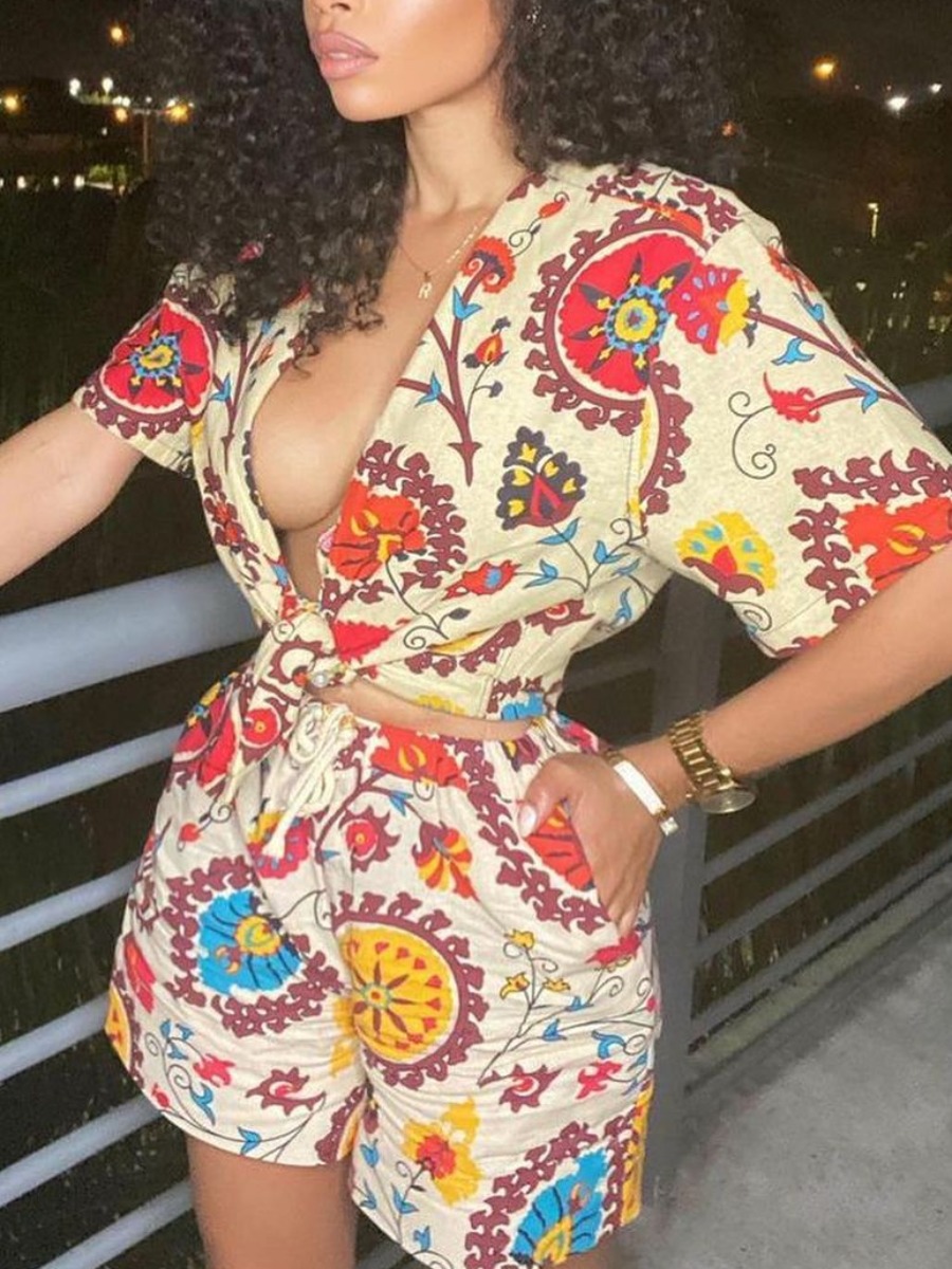 

LW Street Print Patchwork Yellow Two Piece Shorts Set