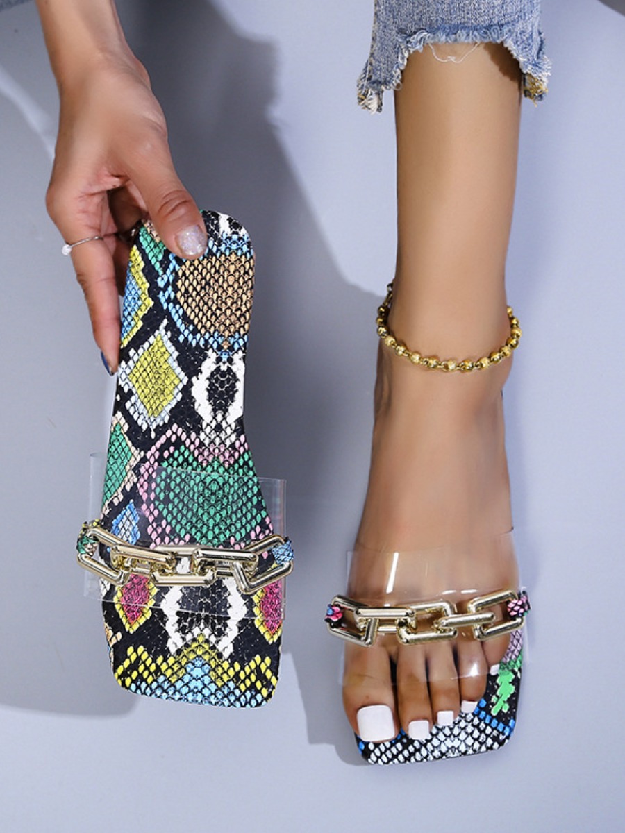 

Lovely Casual Animal Print Chain Decoration Green Slippers
