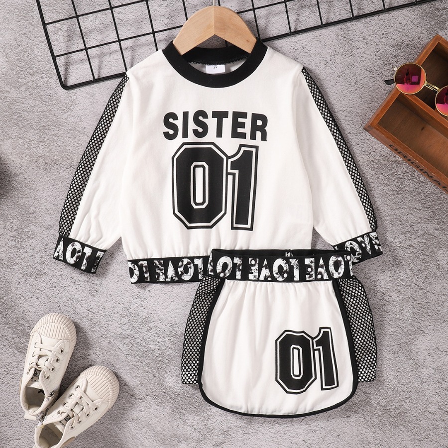 

Lovely Girl Sporty O Neck Letter Print White Two Piece Shorts Set