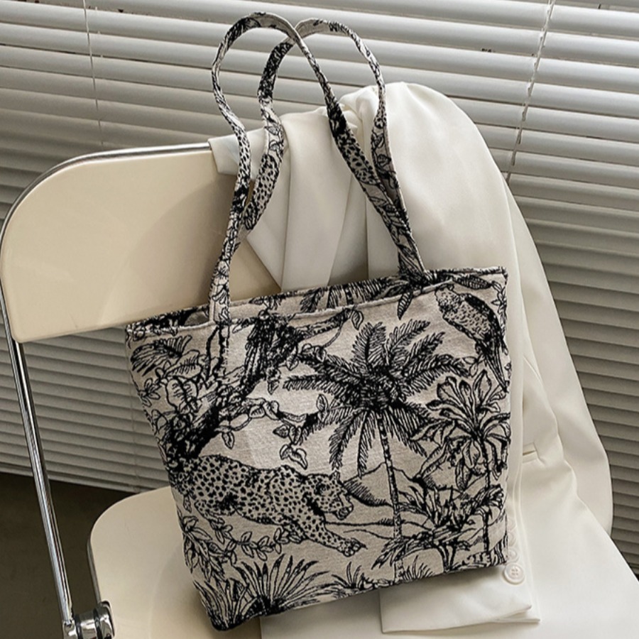 

Lovely Casual Animal Plant Print Black Shoulder Bag