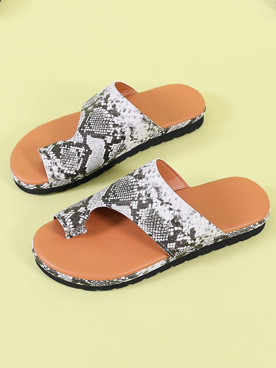 

Lovely Casual Cobra Print Round-toe Slippers