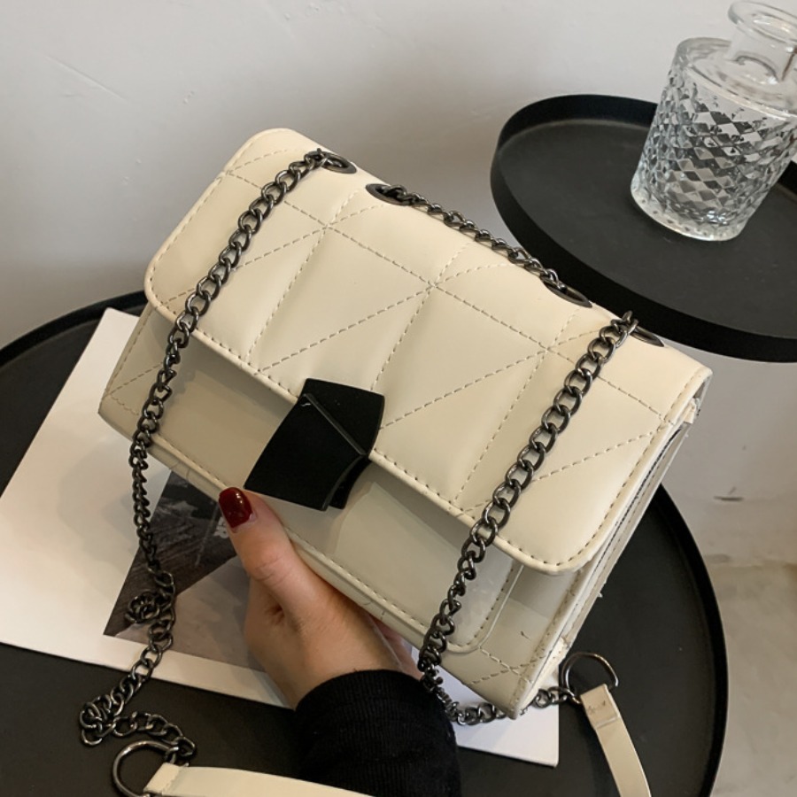 

Lovely Casual Metal Buckle Chain Decoration White Shoulder Bag