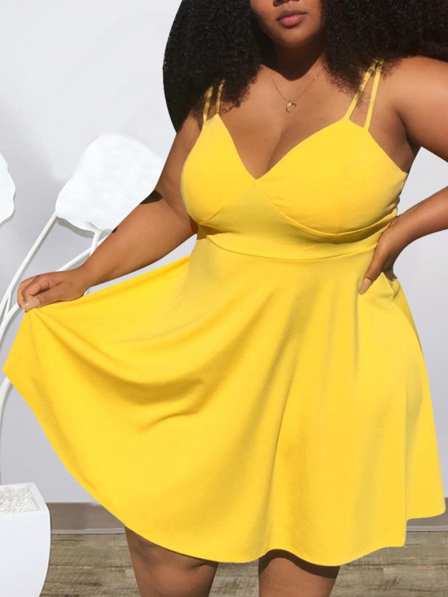

Lovely Plus Size Polyester Sweet Solid Spaghetti Strap Basic Skinny Sleeveless Spaghetti Strap Knee Length A Line Solid Color Dress, Yellow
