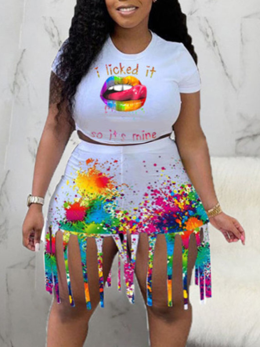 

Lovely Plus Size Casual Splash-ink Tassel Design White Two-piece Shorts Set