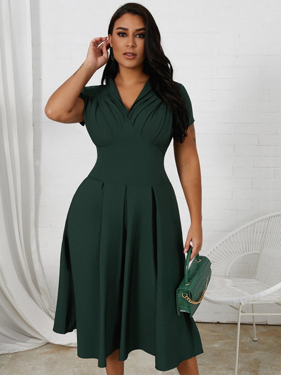

Lovely Casual V Neck Flounce Design Green Knee Length Dress