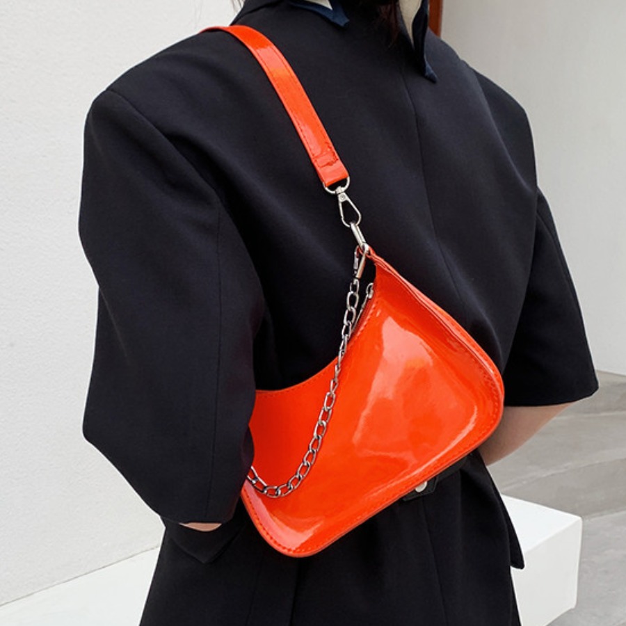 

Lovely Chain Decoration Shoulder Bag, Jacinth