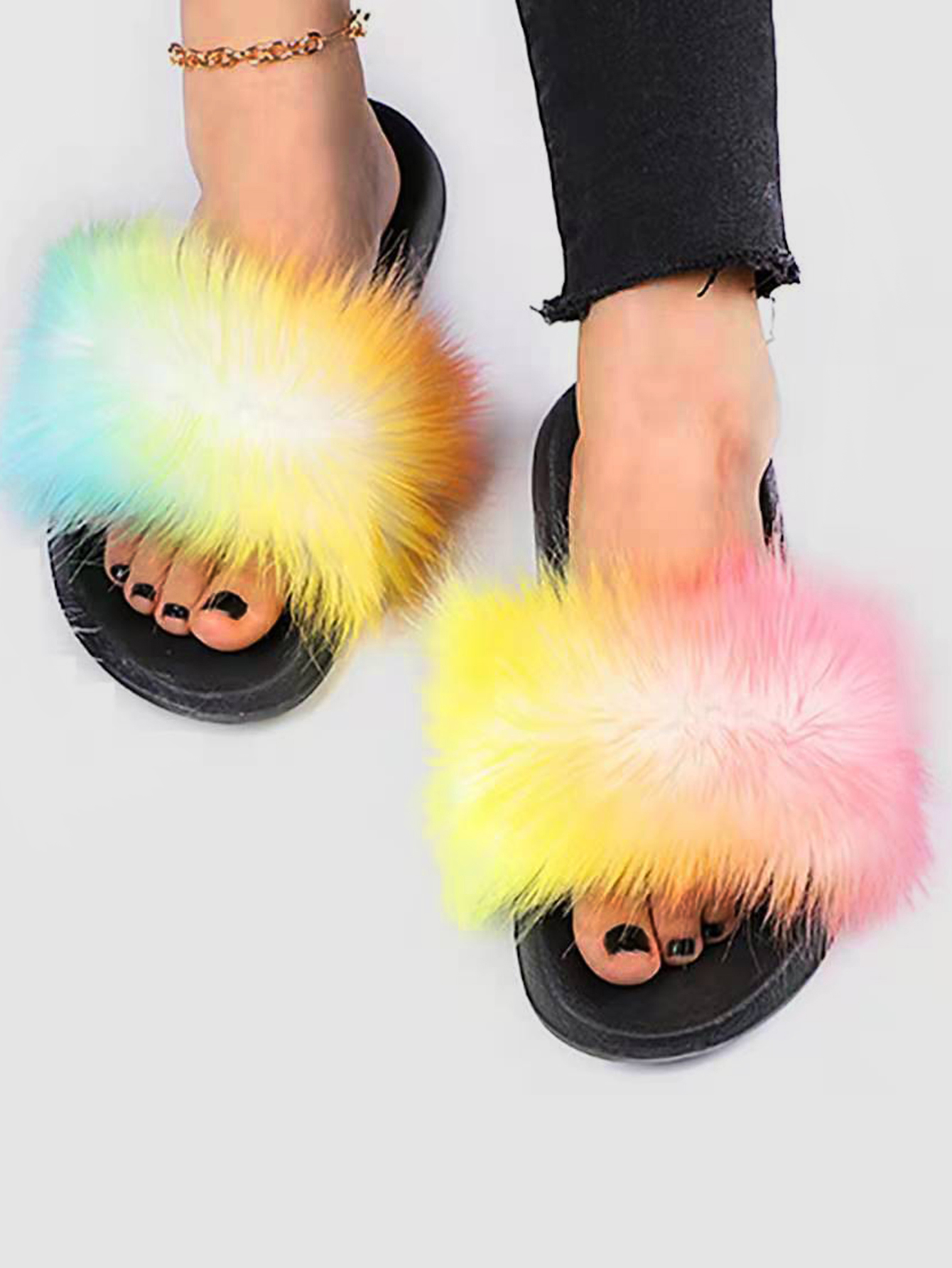 

LW Gradient Fluffy Slippers, Multi