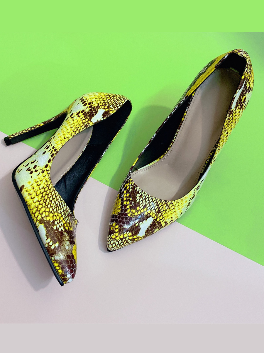 

Lovely Cobra Print Pointed-toe Pumps, Yellow