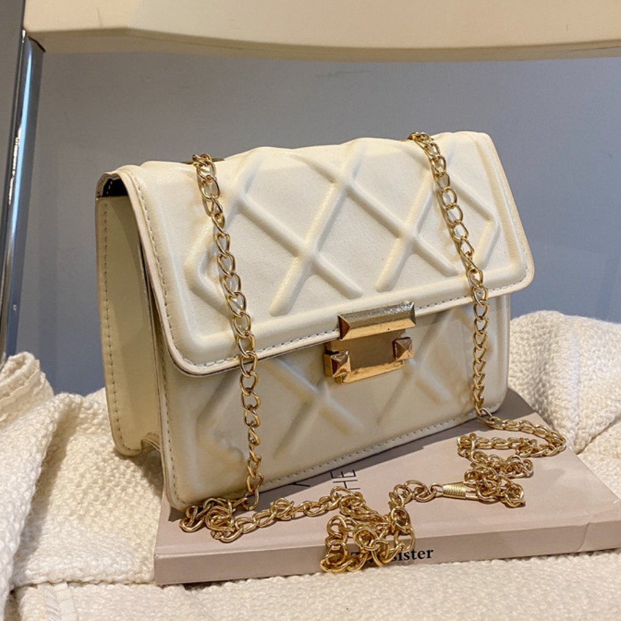 

LW Geometric Pattern Chain Strap Crossbody Bag, White