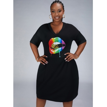 

Lovely Plus Size V Neck Lip Print Knee Length Dress, Black