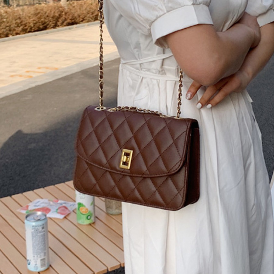 

LW Chain Decoration Crossbody Bag, Coffee