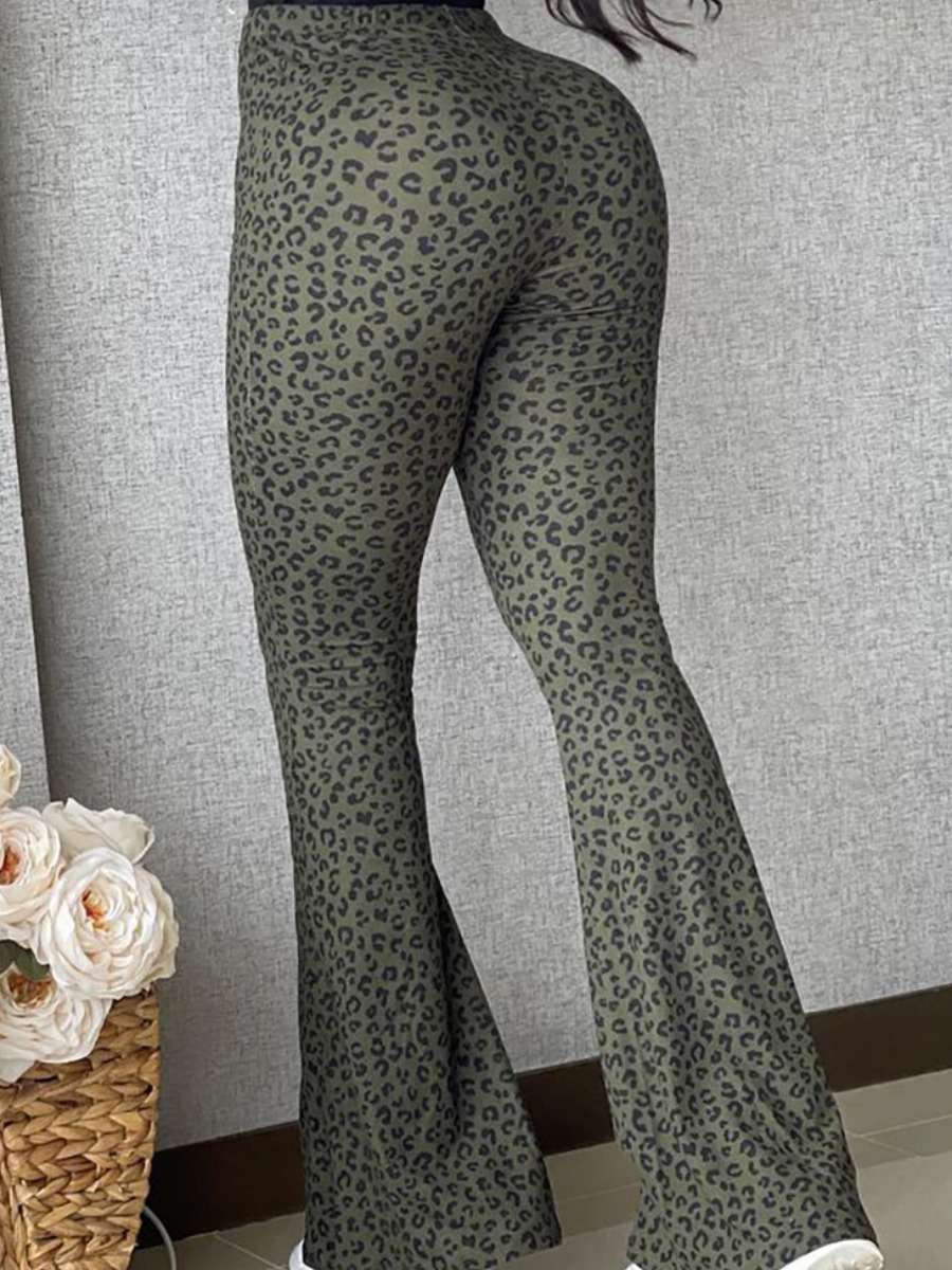 

LW Leopard Print Flared Pants