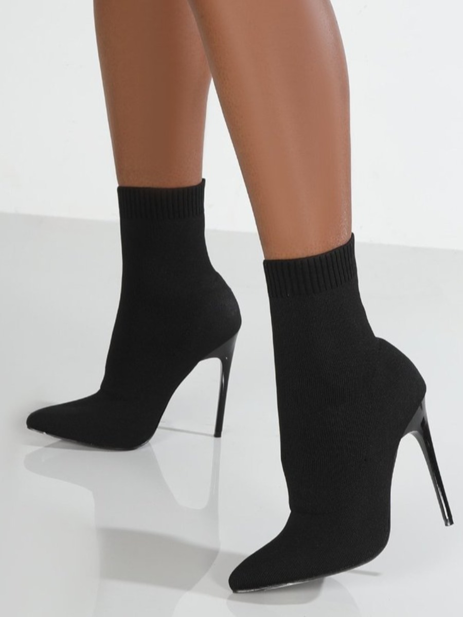 

LW Minimalist Ribbed Solid Boots, Black