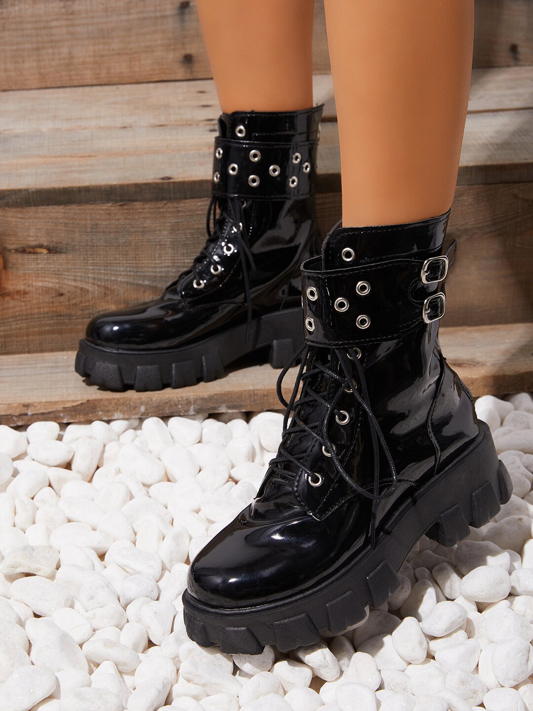 

LW Lace Up Buckle Design Boots, Black