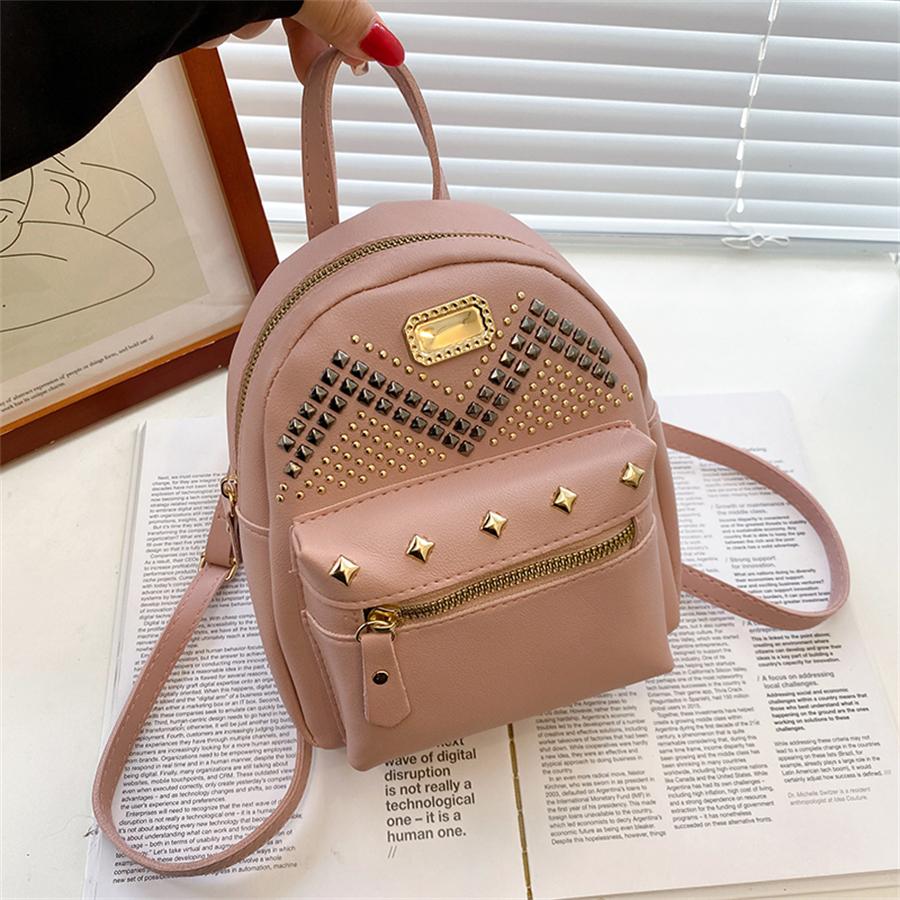 

LW Metal Rivet Chain Decor Backpack, Pink