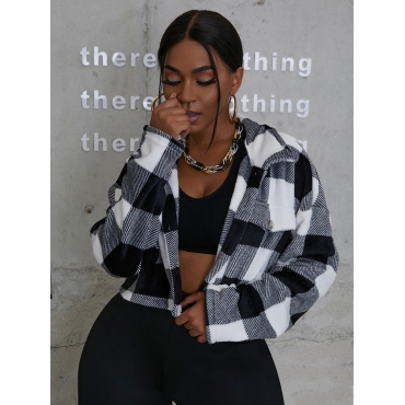 

LW Turndown Collar Plaid Print Coat, Black