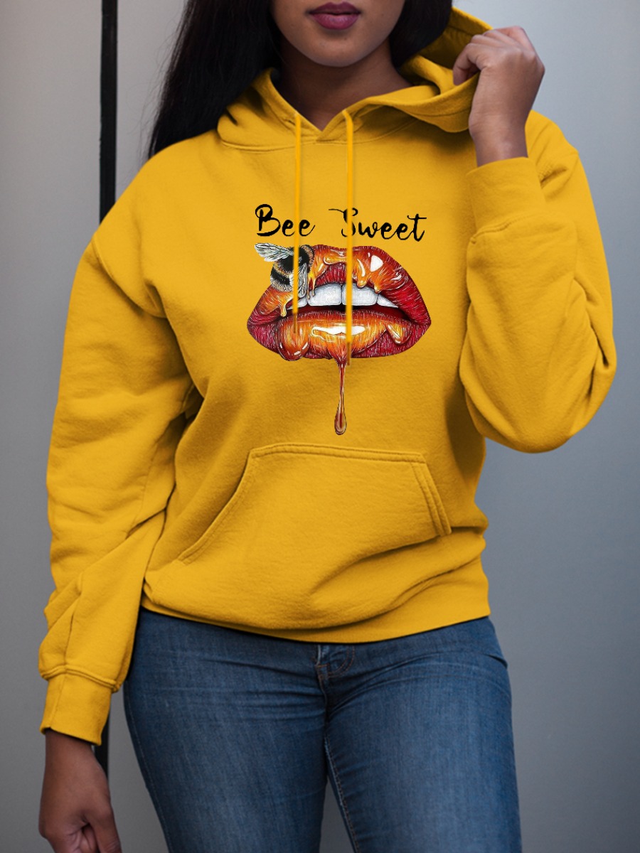 

LW Pocket Design Lip Print Loose Hoodie, Yellow
