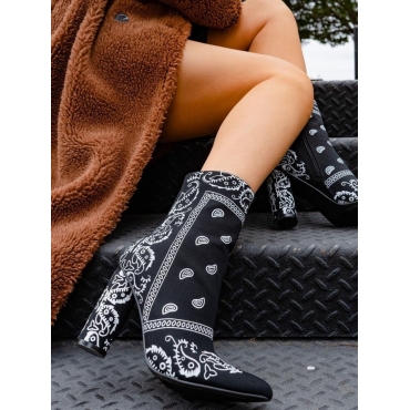 

LW Cashew Print Side Zipper Boots, Black