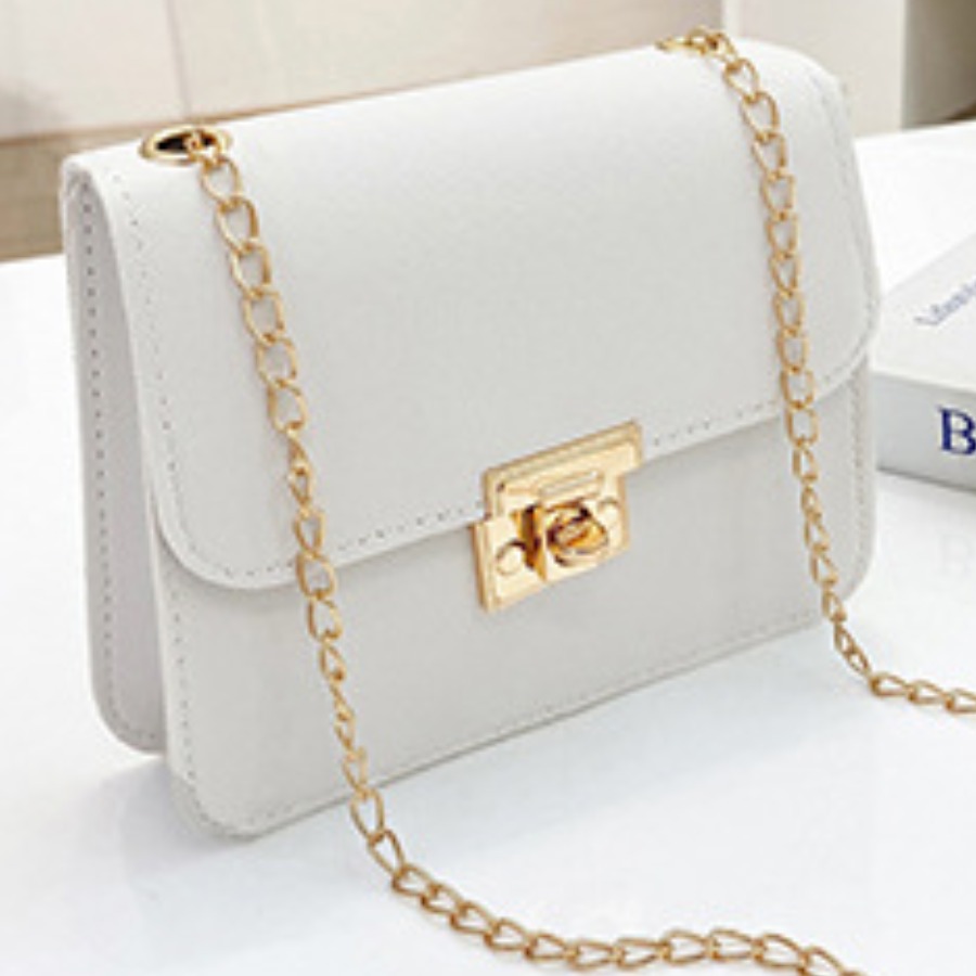 

LW Chain Strap Crossbody Bag, White