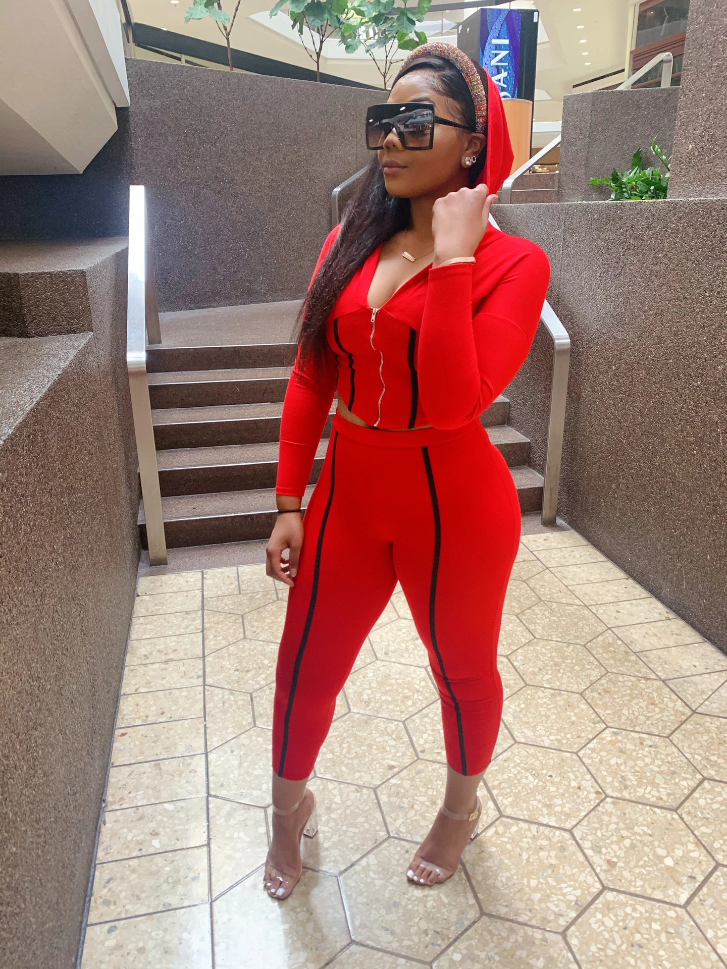 

LW Hooded Collar Striped Pants Set, Red