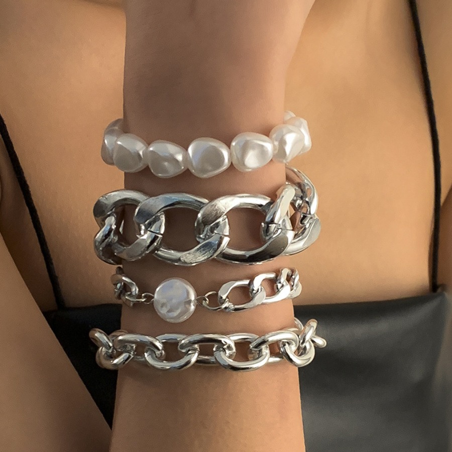 

LW Pearl Decor Bracelet, Silver